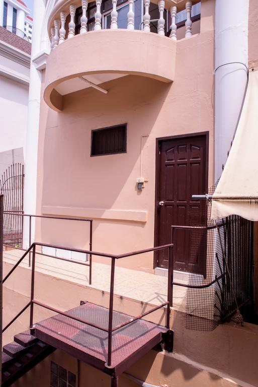 Indogee Apartments Pattaya Exterior photo